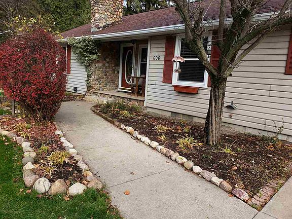3rd image of 608 S Timmers Ln