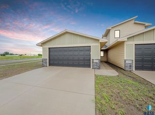 1336 N Kenley Pl, Tea, SD 57064