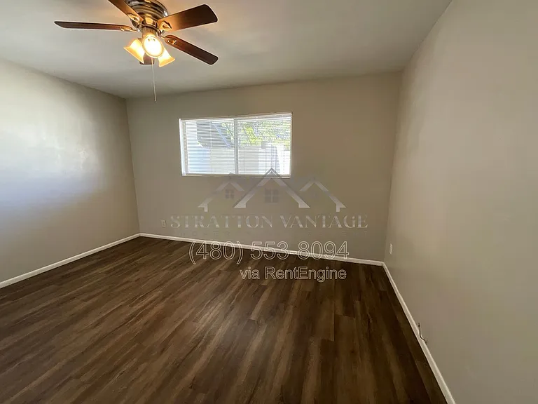 810 E Colter St #14 — Photo 16
