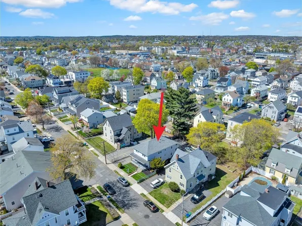 19 4th St #19, Medford, MA 02155