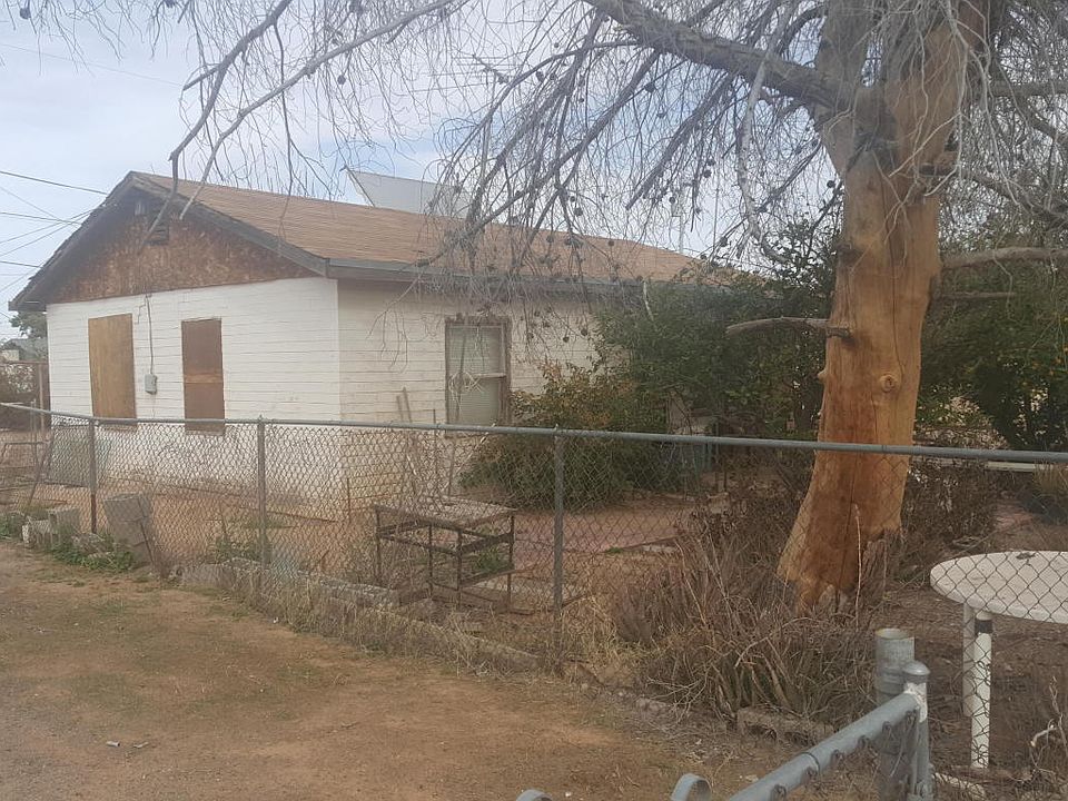 1st image of 1140 E 5th St