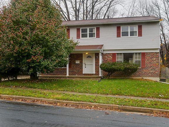 3rd image of 9813 Tolworth Cir