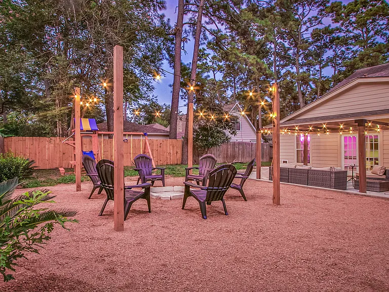 17403 Spicewood Springs Ln — Photo 33