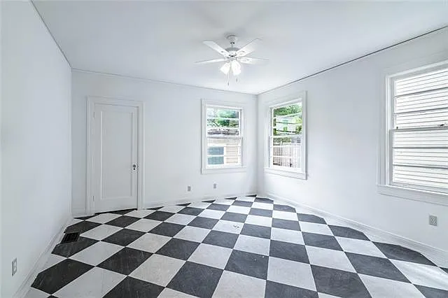 1625 Jefferson Ave — Photo 10