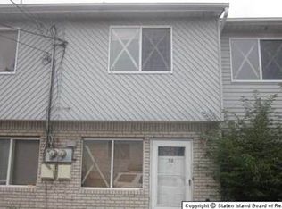 52 Walker Dr, Staten Island, NY 10303