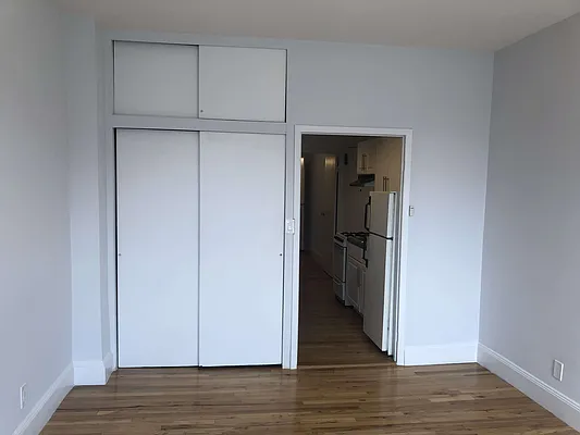 Rented by Waverly Realty Associates | media 25