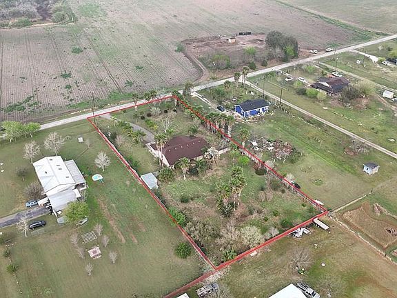 3rd image of 18275 Pomelo Rd