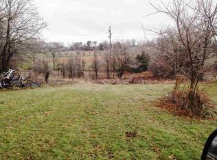 576 Blooming Grove Rd, Hanover, PA 17331