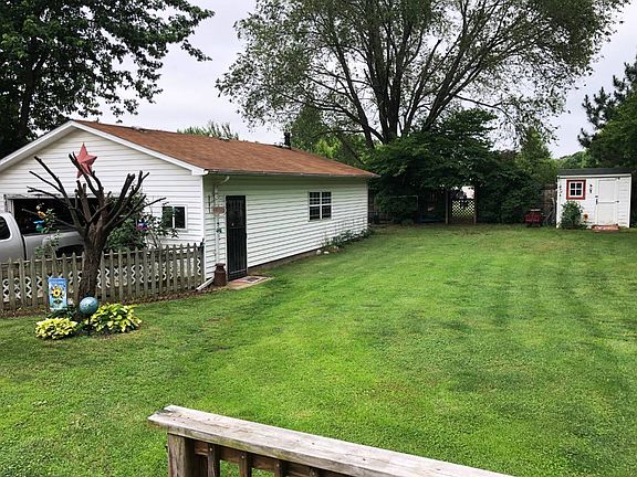 4th image of 285 W Hickory Hills Dr