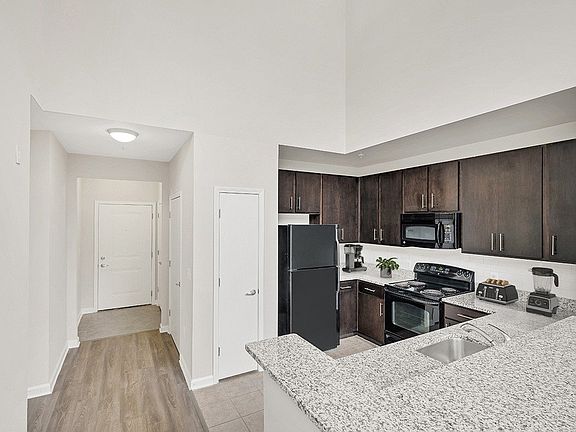 Luxurious loft apartment homes