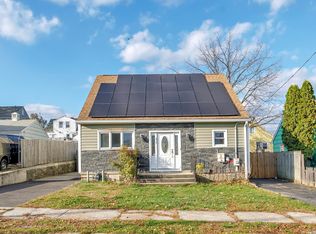 870 Thorme St, Bridgeport, CT 06606