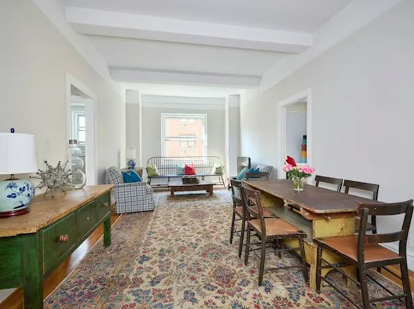 1349 Lexington Avenue image 1 of 8