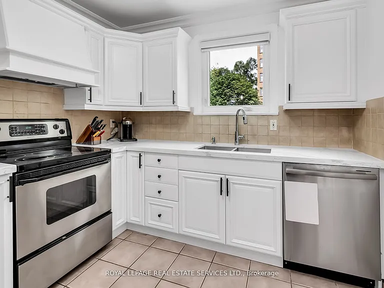 42 Gormley Ave #2 — Photo 19