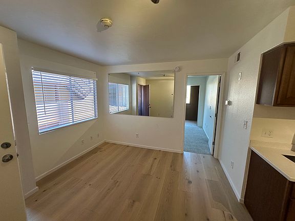 2nd image of 1810 E Blacklidge Dr APT 315