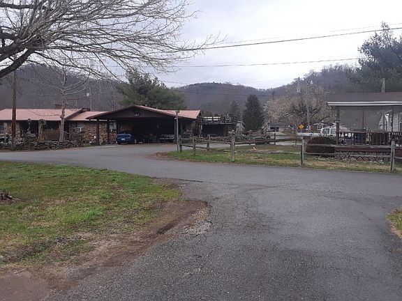 4th image of 146 Weddington Ln