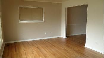 2nd image of 1388 King George Blvd