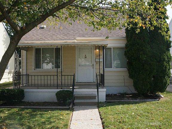 2nd image of 28066 Hillview St