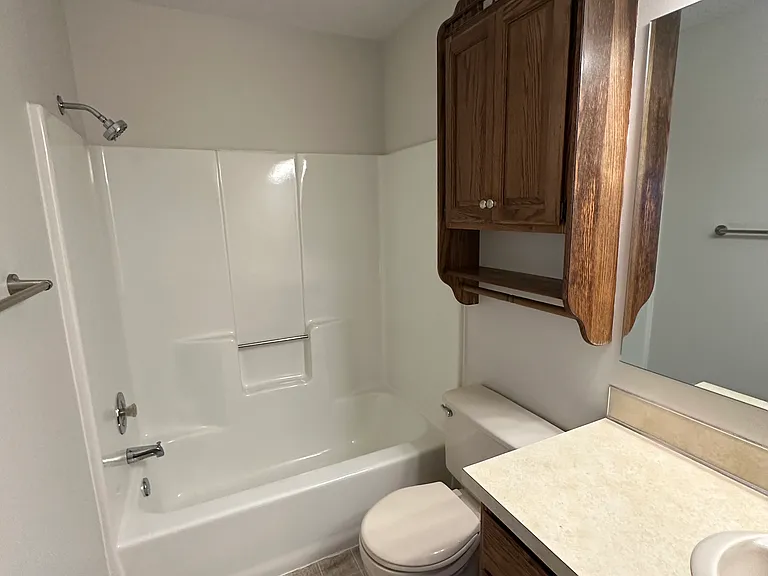 225 Heather Ln #4 — Photo 15