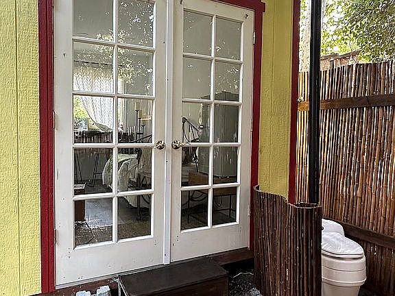 2nd image of 353 S Topanga Canyon Blvd