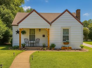 1324 4th St, Graham, TX 76450