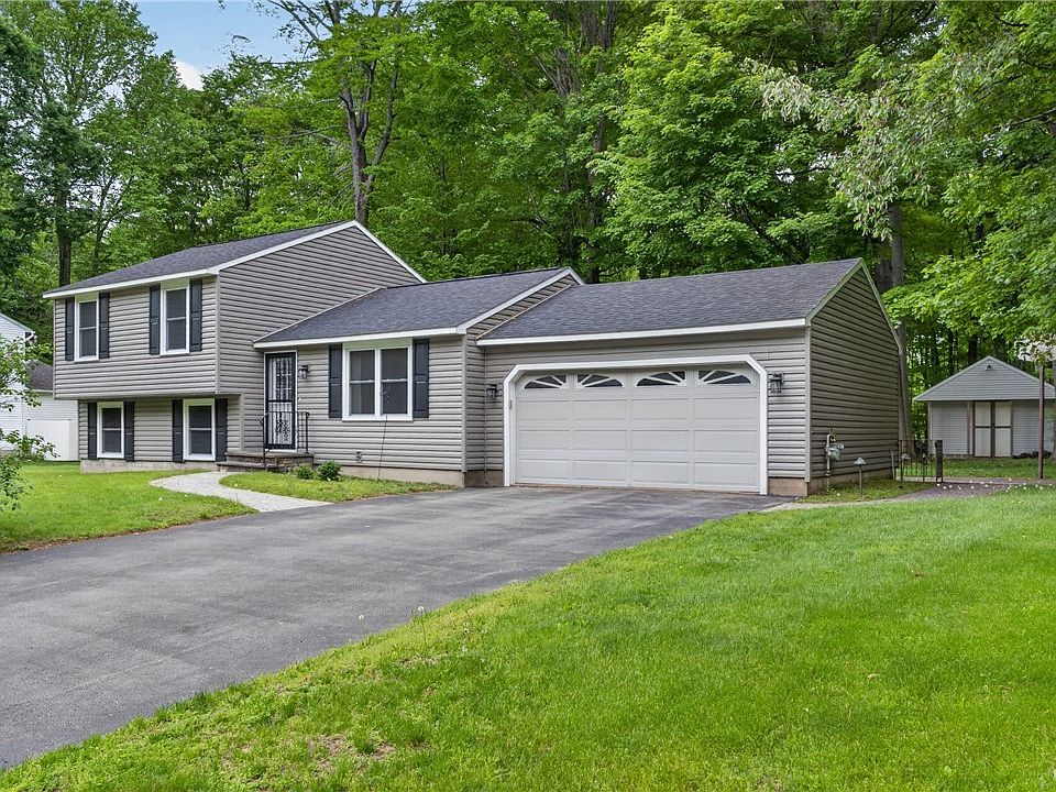 1st image of 13 Ironwood Dr