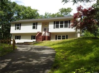 15 Hidden Valley Rd, Port Jervis, NY 12771