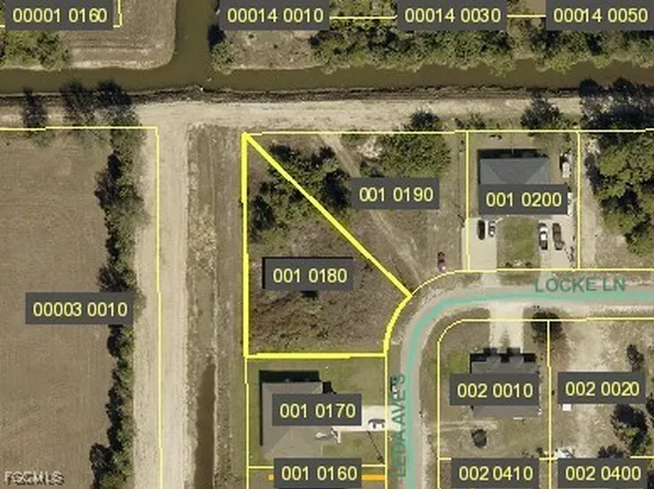 2100/2102 Leda Ave S, Lehigh Acres, FL 33973