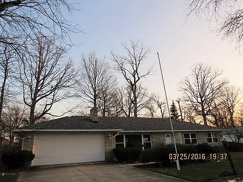 2504 Shadyoak Dr photo 1