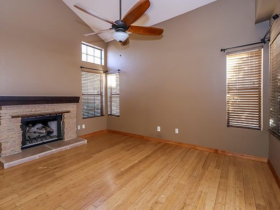 4th image of 3085 W Country Hill Dr