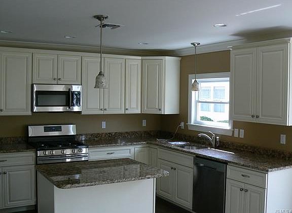 5th image of 118 Fort De France Ave