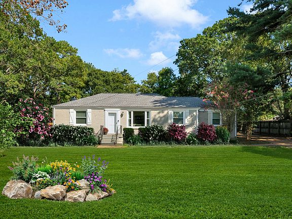 2nd image of 417 Blue Hills Dr