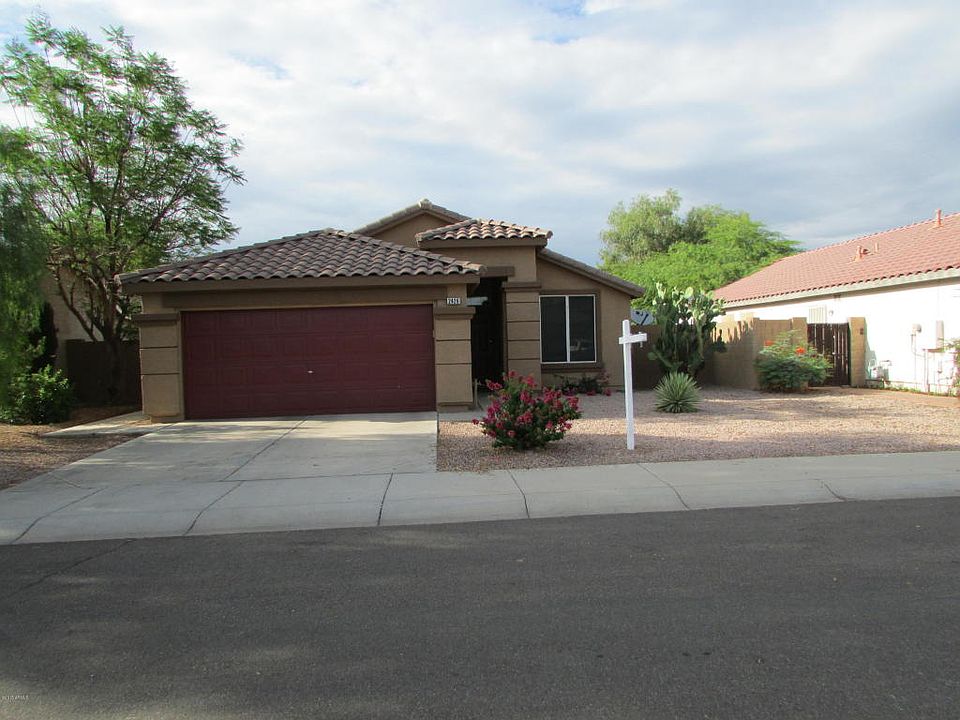 1st image of 2426 E Winchester Pl