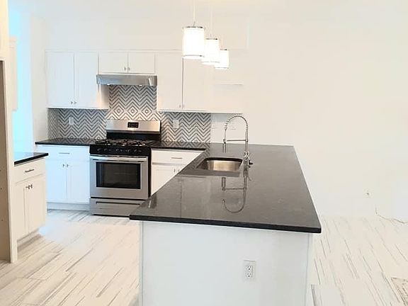 5th image of 10901 George Archer Dr