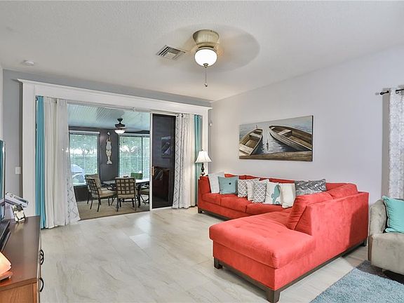 4th image of 6921 Surrey Hill Pl