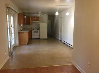 215 Route 590 APT 5, Greeley, PA 18425