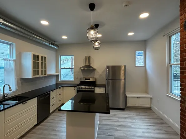 1200 High St #1, Pittsburgh, PA 15212