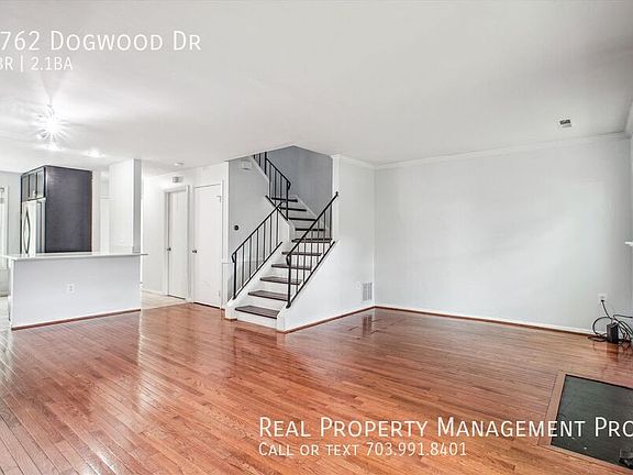 5th image of 1762 Dogwood Dr