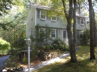 106 Beals Rd, Bedford, NH 03110