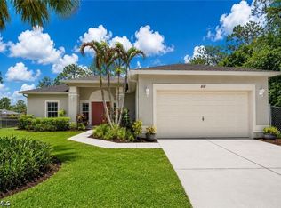 818 Desoto Ave, Lehigh Acres, FL 33972