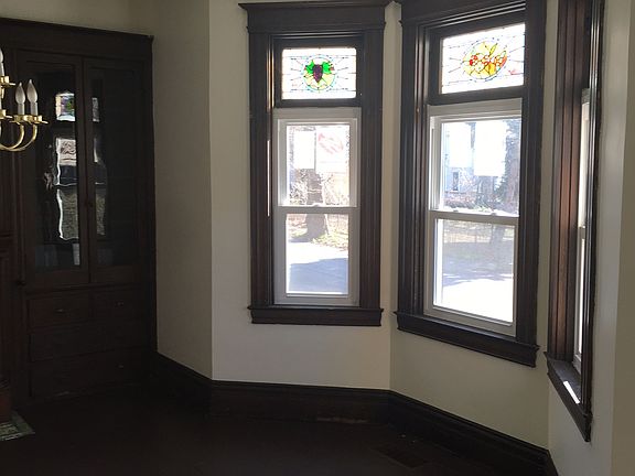2nd image of 93 Craighead St