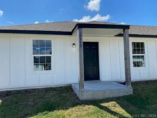 2 bed, 1.0 bath, 12288 sqft, $1,100 — Photo 2