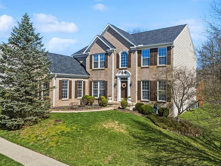 Forest Oaks Dr — Photo 1