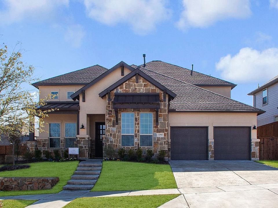 Beautiful stucco and stone exterior