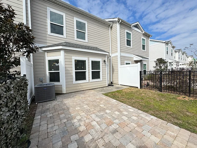 9676 Nature Creek Blvd — Photo 17