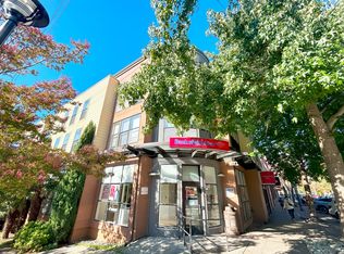 Hilltop Flats, Seattle, WA 98109