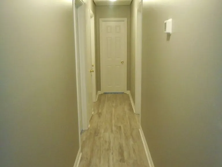 2825 Crosscreek Rd — Photo 6