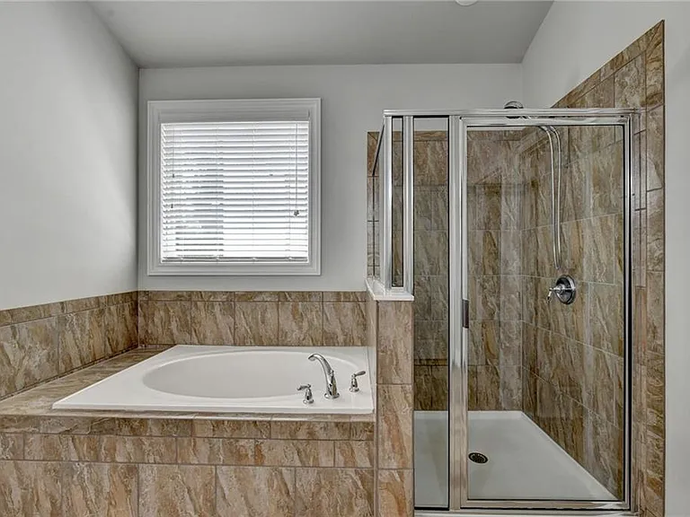 4439 Tacoma Trce — Photo 37