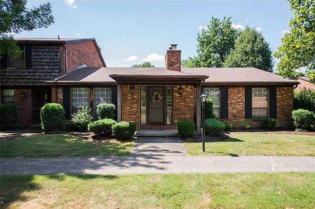 1st image of 216 Wedgewood Dr