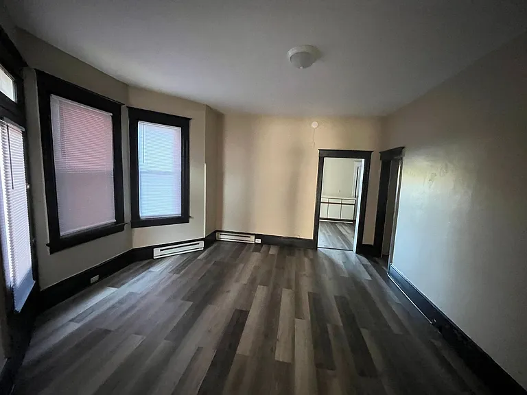 409 S. Potomac Street — Photo 4