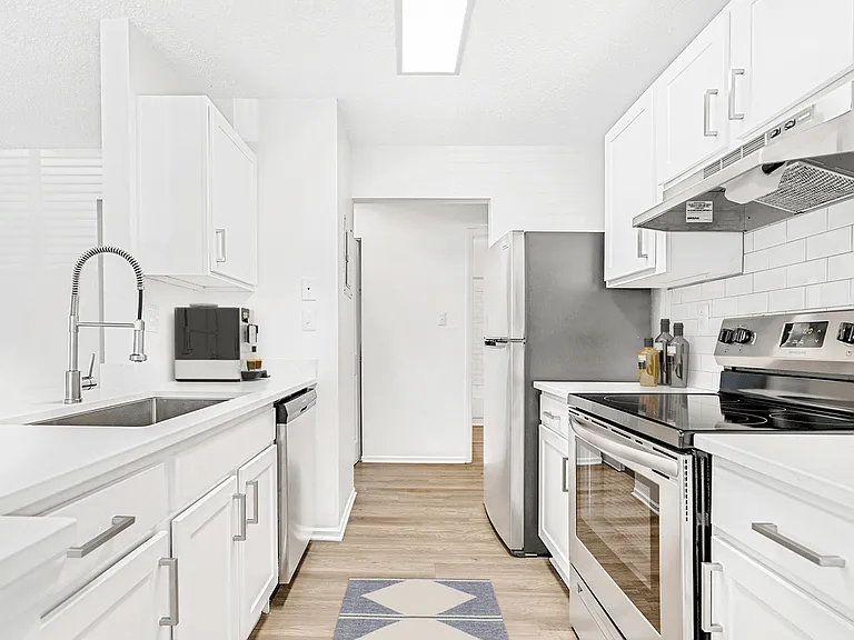 7916 Harris Hill Ln — Photo 62
